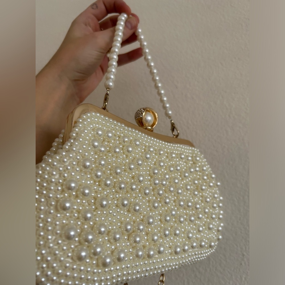 Elegant Pearl-Embellished Cream Clutch - Picture 5 of 5